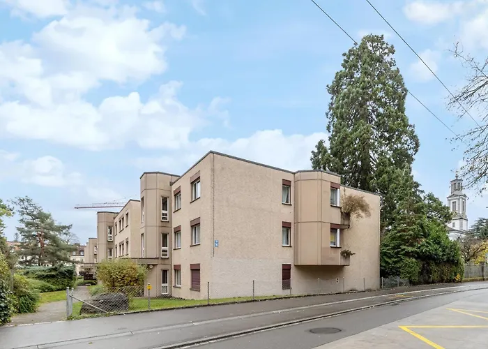 Neumuensterstrasse 26